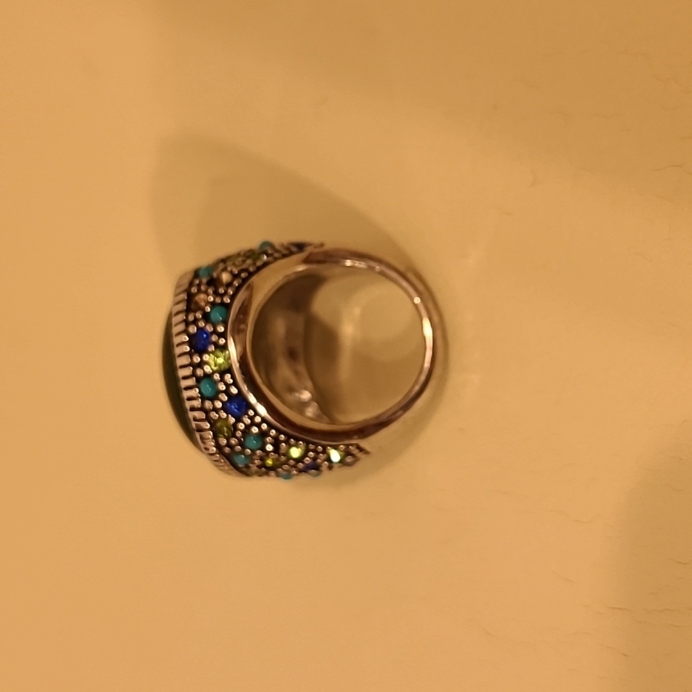 Jewelry - Picture 3 of 4